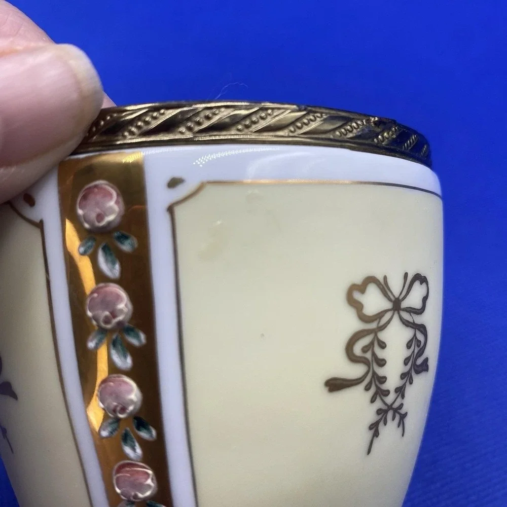 Vintage Vanity Box Ardalt Lenwile Porcelain Floral 5